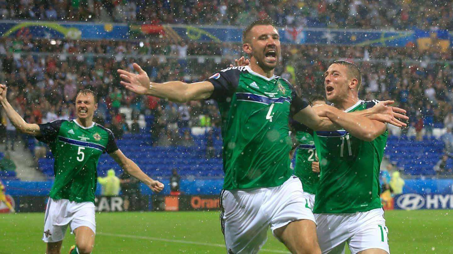 关于丹麦客场胜爱尔兰，欧预赛积分榜排名稳定的信息