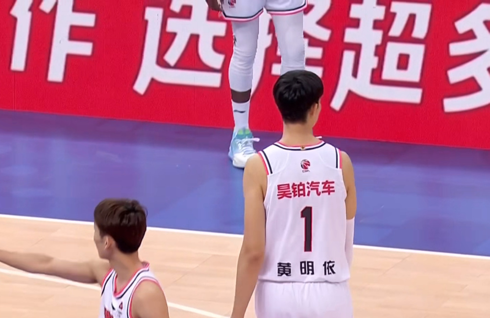 包含江西队取得关键胜利，稳固战绩的词条