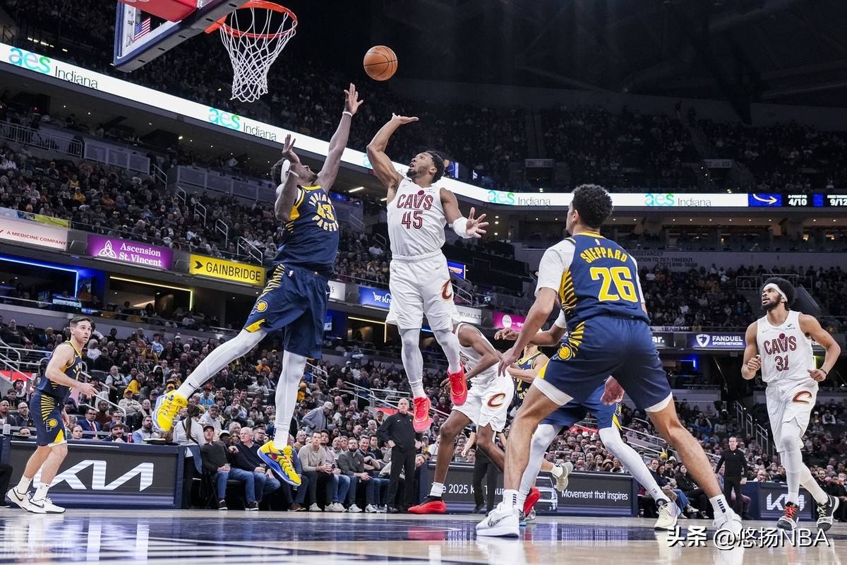 尼克斯队五大核心齐发威，横扫对手