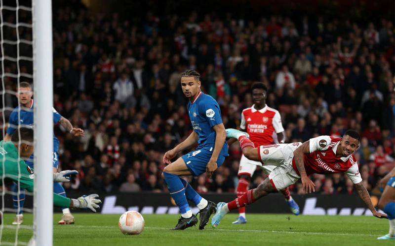 阿贾克斯迎来对阵阿森纳的考验