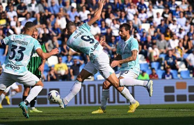 关于都灵客场不敌萨索洛，遭遇两连败的信息