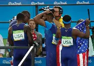 包含美属萨摩亚田径选手突围追赶，谋求胜利的词条