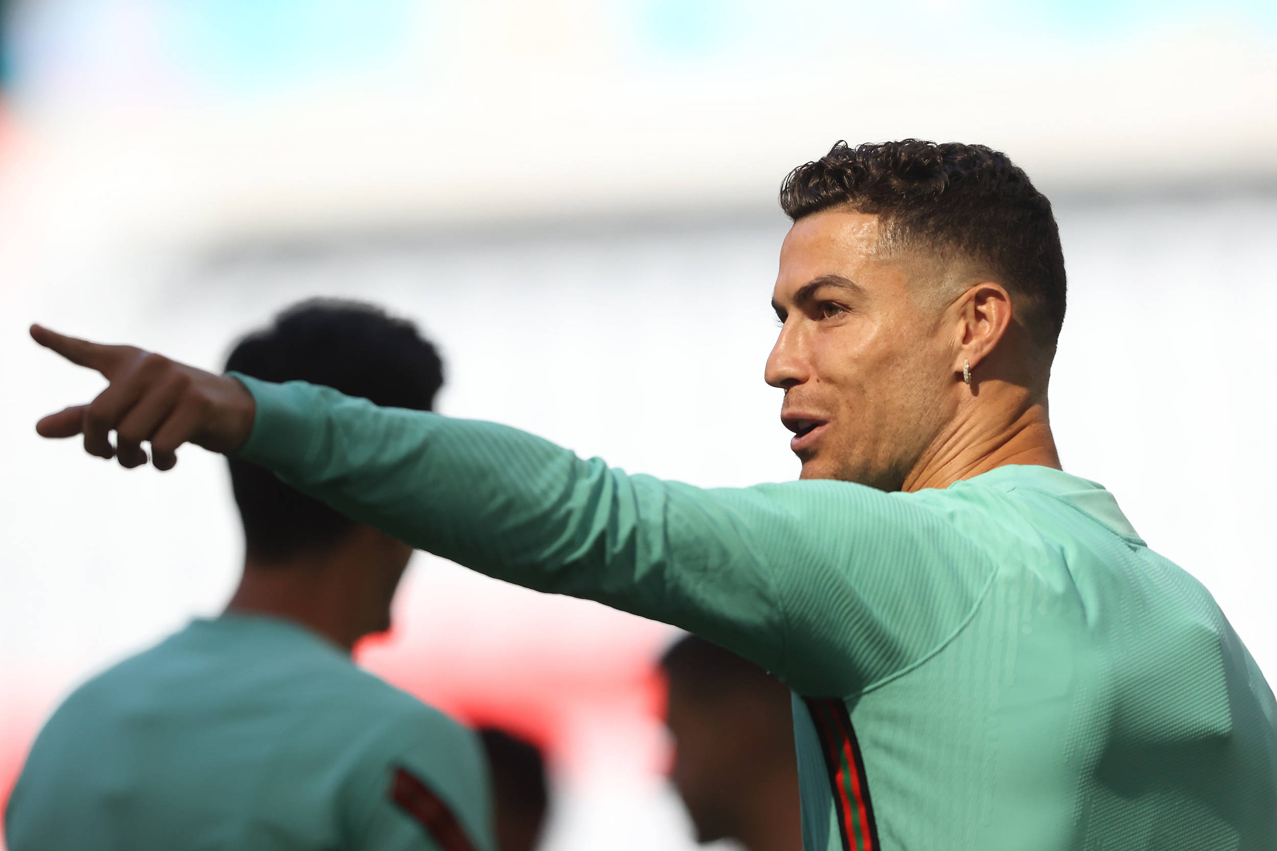 西班牙小胜波兰，夺得宝贵三分