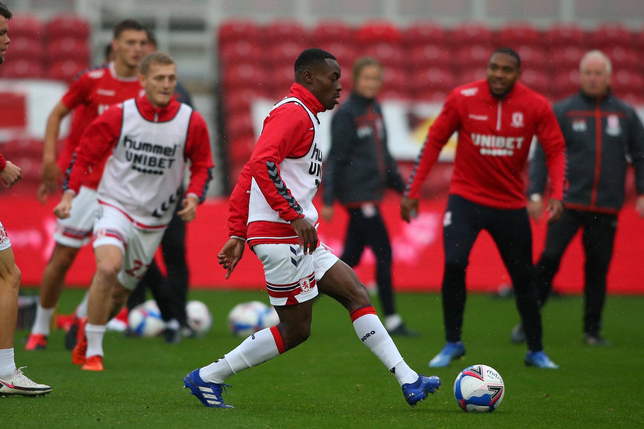 开云体育登录-伯明翰城主场获胜，继续追赶保级希望