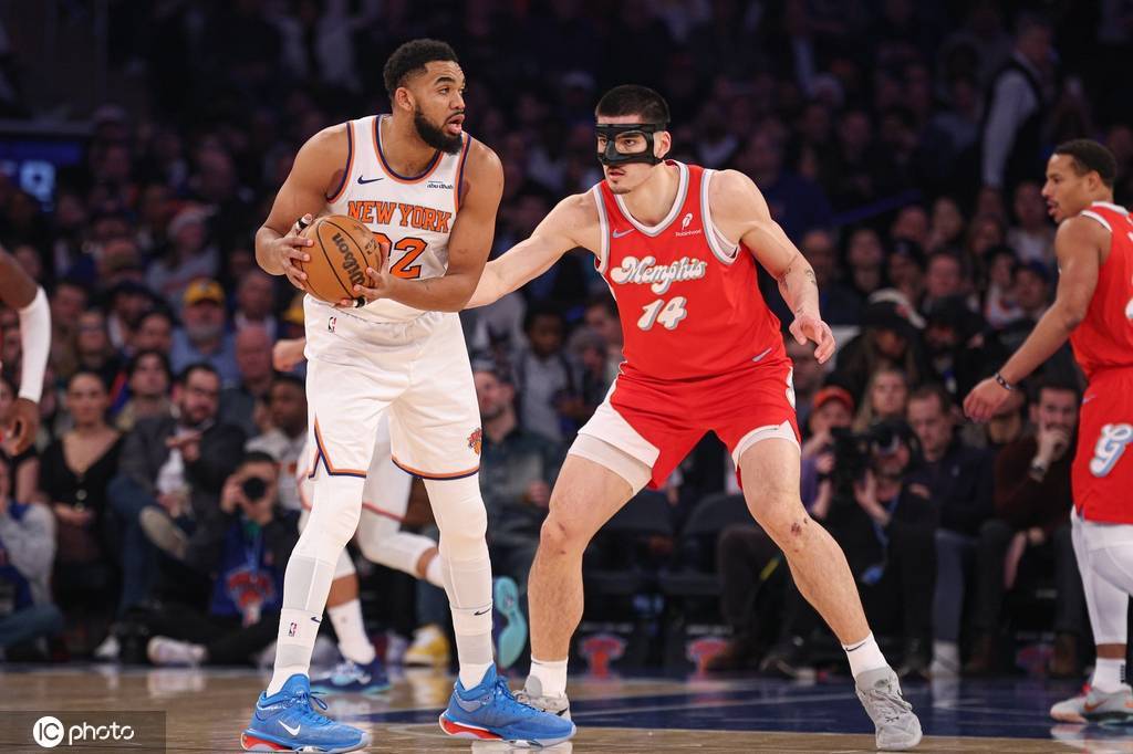 关于灰熊击败尼克斯，积分榜上逐渐攀升的信息