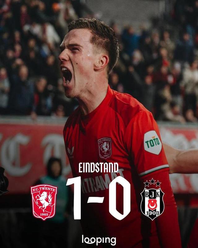 包含足球场上的精彩瞬间让人目不暇接的词条