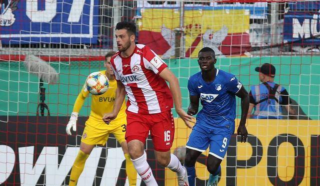 开云体育中国官网-霍芬海姆客场击败强敌取得胜利