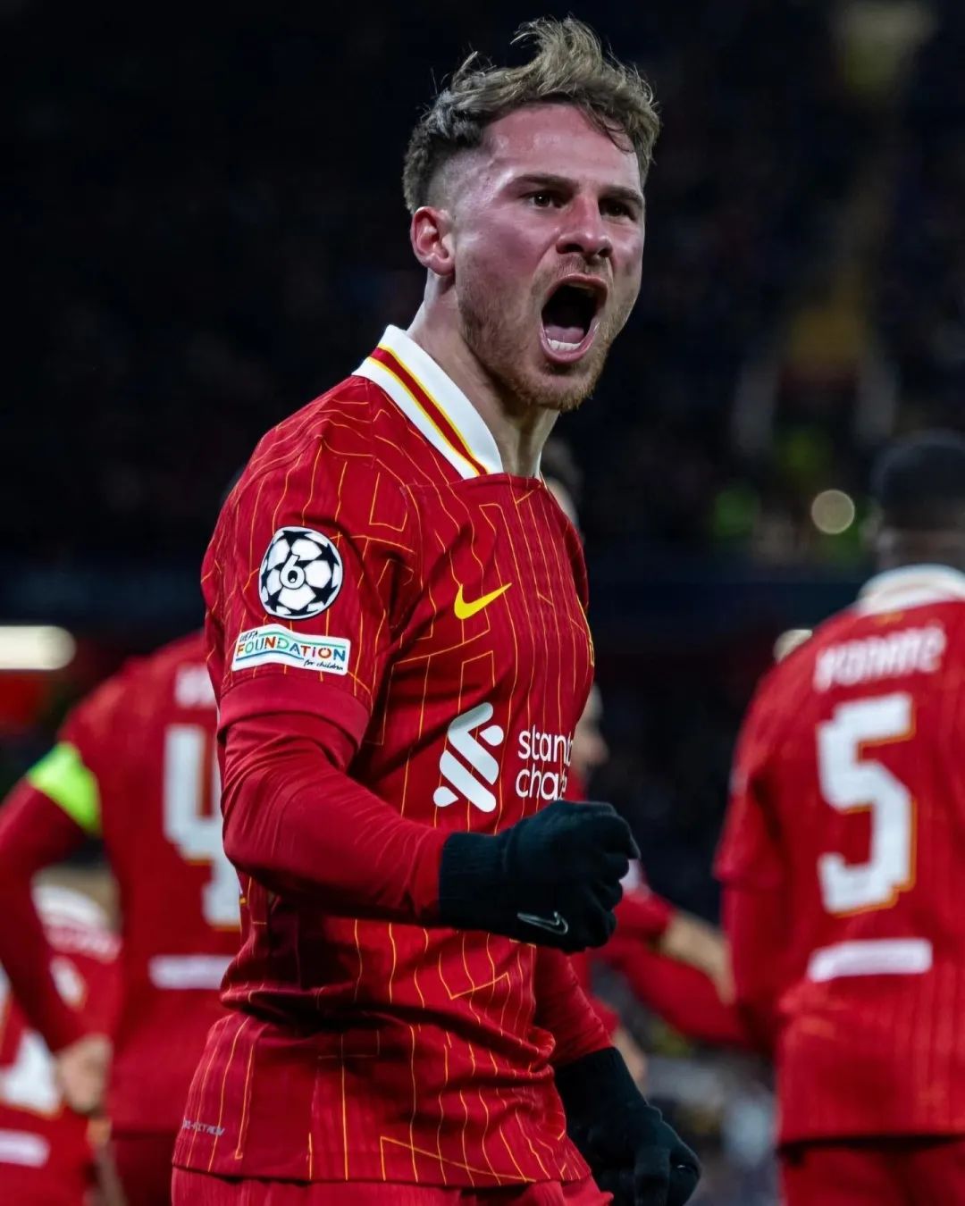 利物浦惊险绝杀，成功晋级淘汰赛