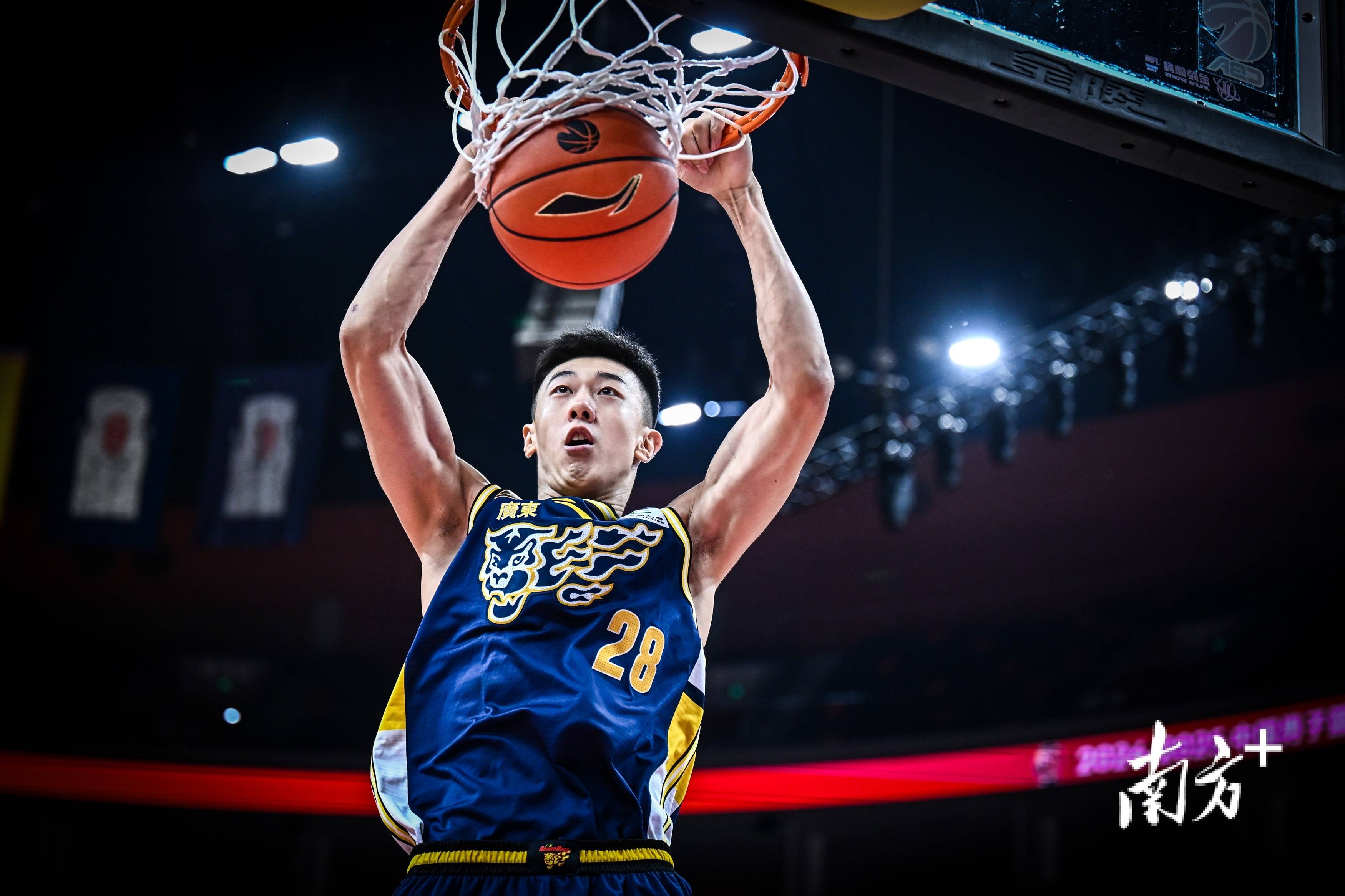 开云体育入口-包含福建队在最新一场胜利中实现壮大突破的词条