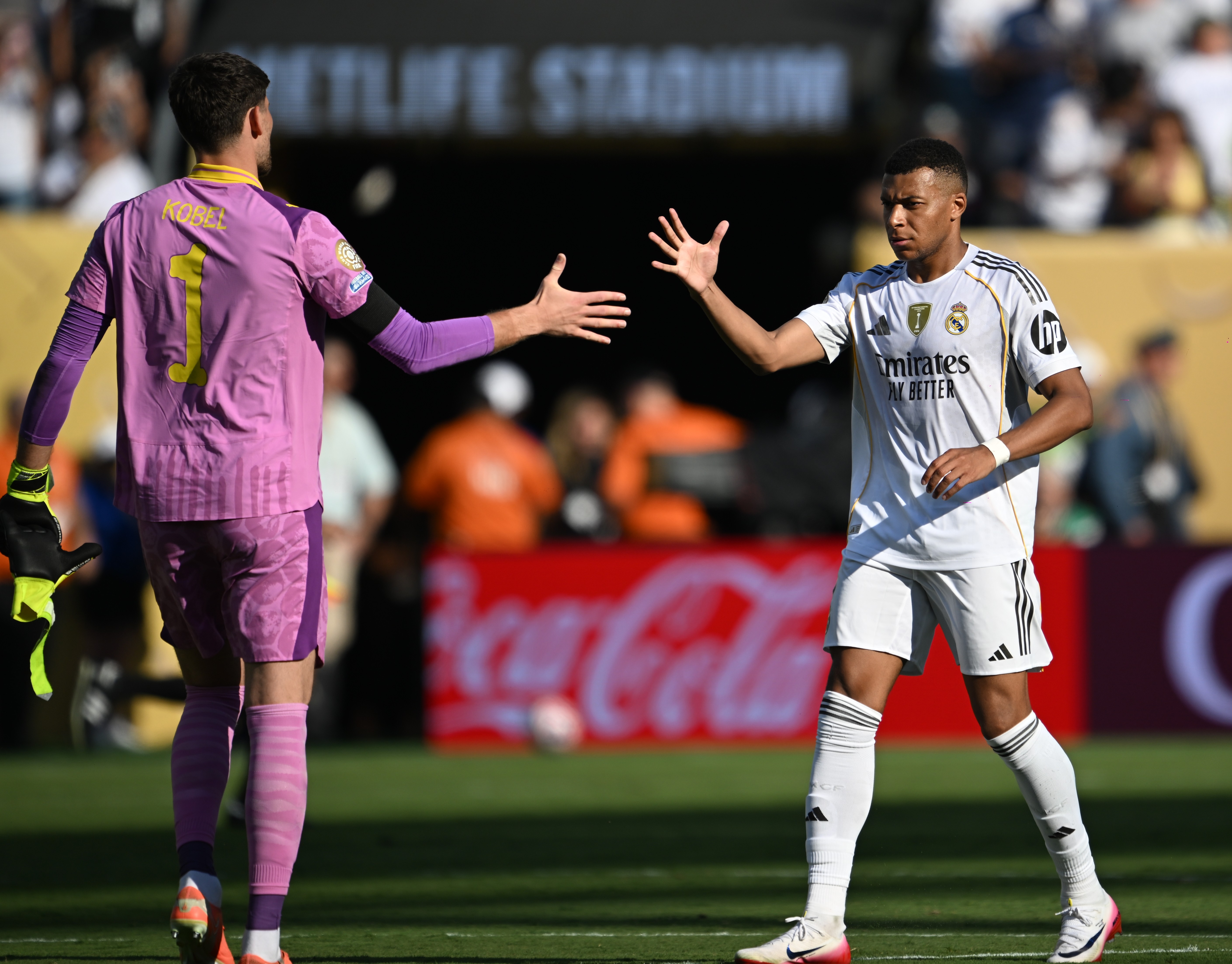 欧联杯：曼联女篮客场逆转皇家马德里，挺进四强