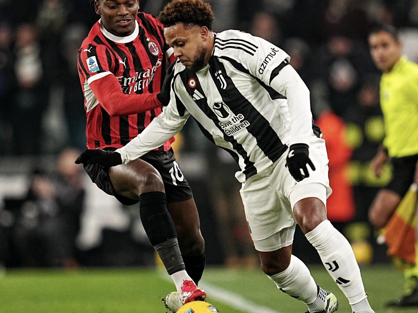 尤文图斯门将扑救神勇，稳固球队胜利